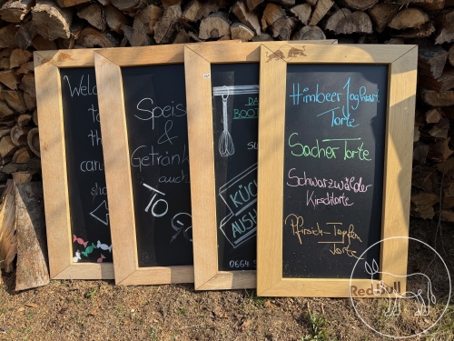 Bild 439 - 4 Red Bull Schiefertafeln