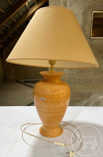 Bild 006 - Tischlampe