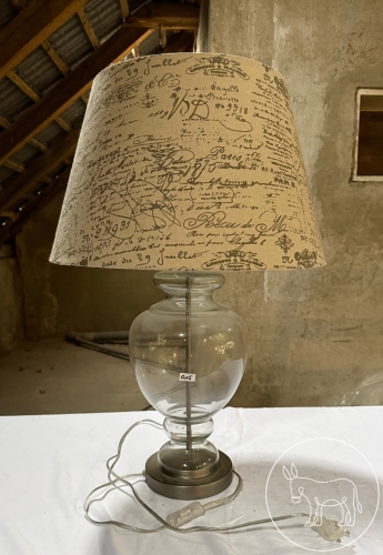 Bild 015 - Tischlampe mit Glasfuß