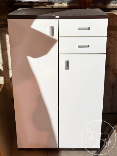 119 - Vorzimmerschrank