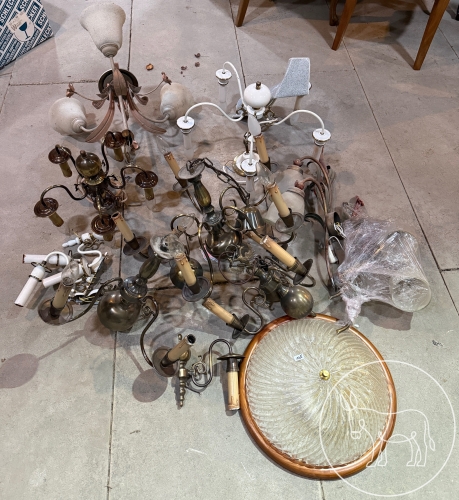 Bild 135 - Luster-Konvolut