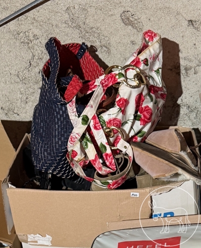 Bild 140 - Schuhe und Taschen