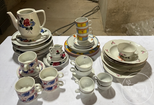 167 - diverses Porzellan