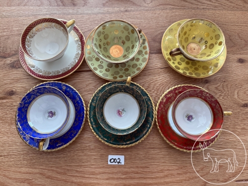 002 - 6 Stk.Antike Sammeltassen