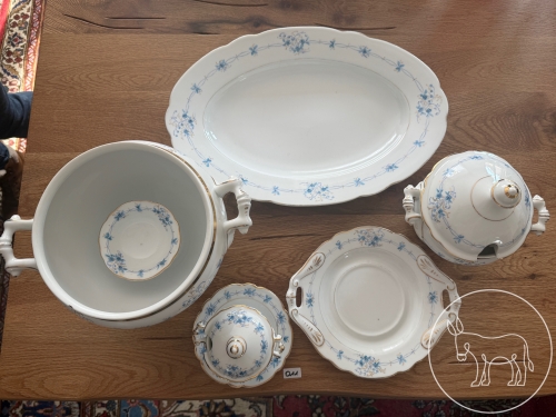 011 - Antikes Porzellan Konvolut