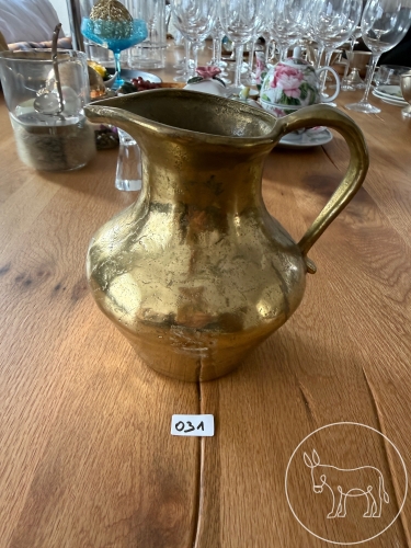 Bild 031 - schwerer Messingkrug