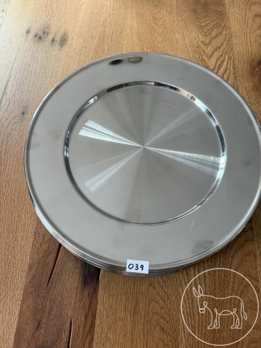 039 - 8 versilberte Platzteller