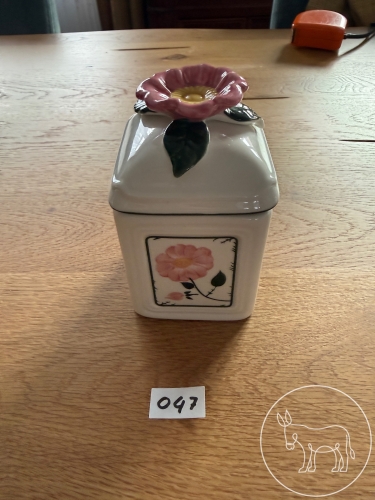 047 - Villeroy & Boch Teedose